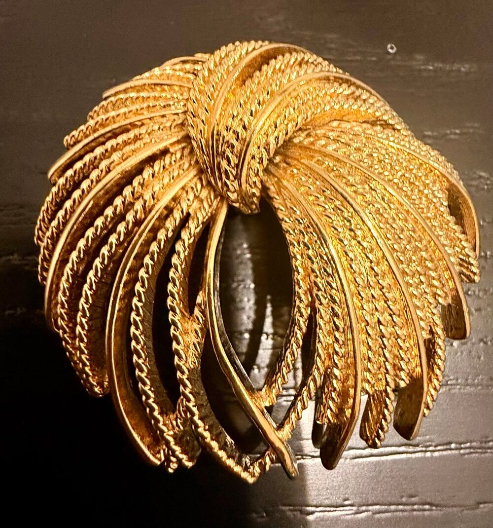 Vintage Signed Monet Gold Tone Textured Swirl Brooch